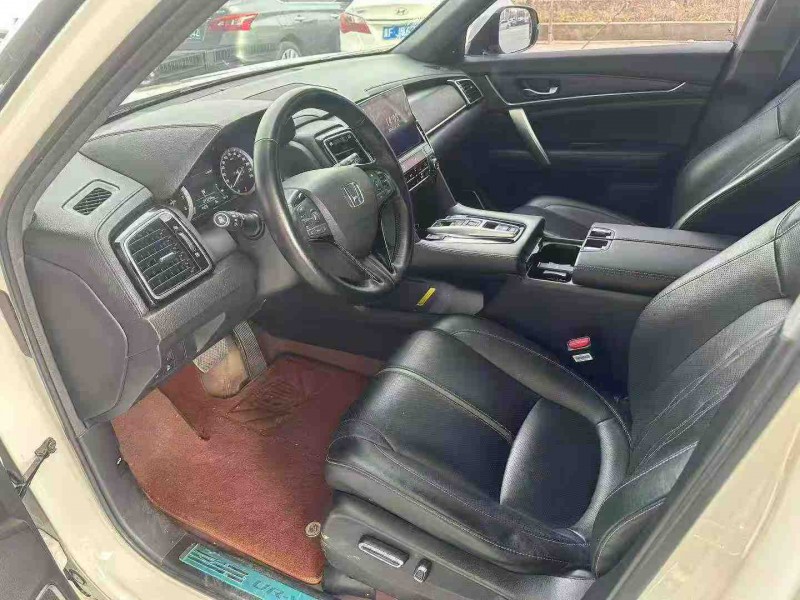 保定21年本田URV5