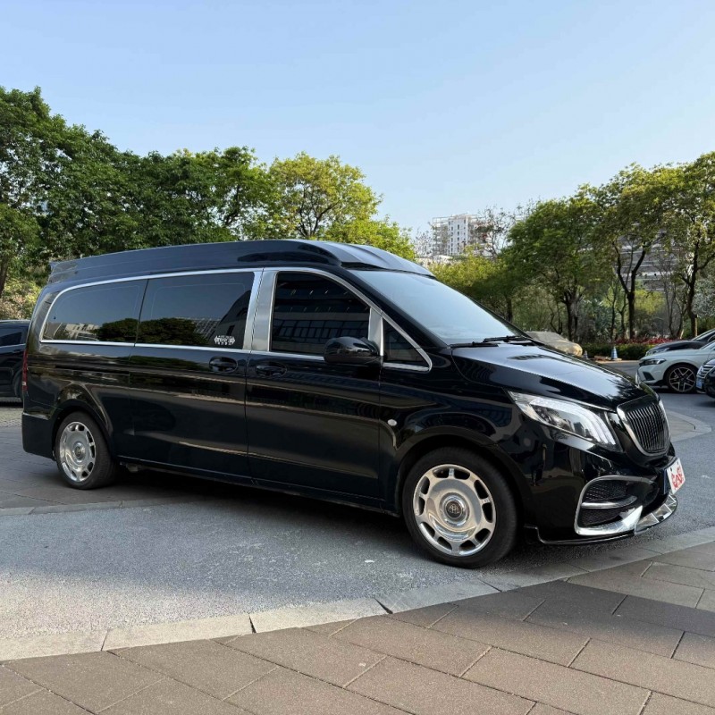 佛山21年奔馳威霆2