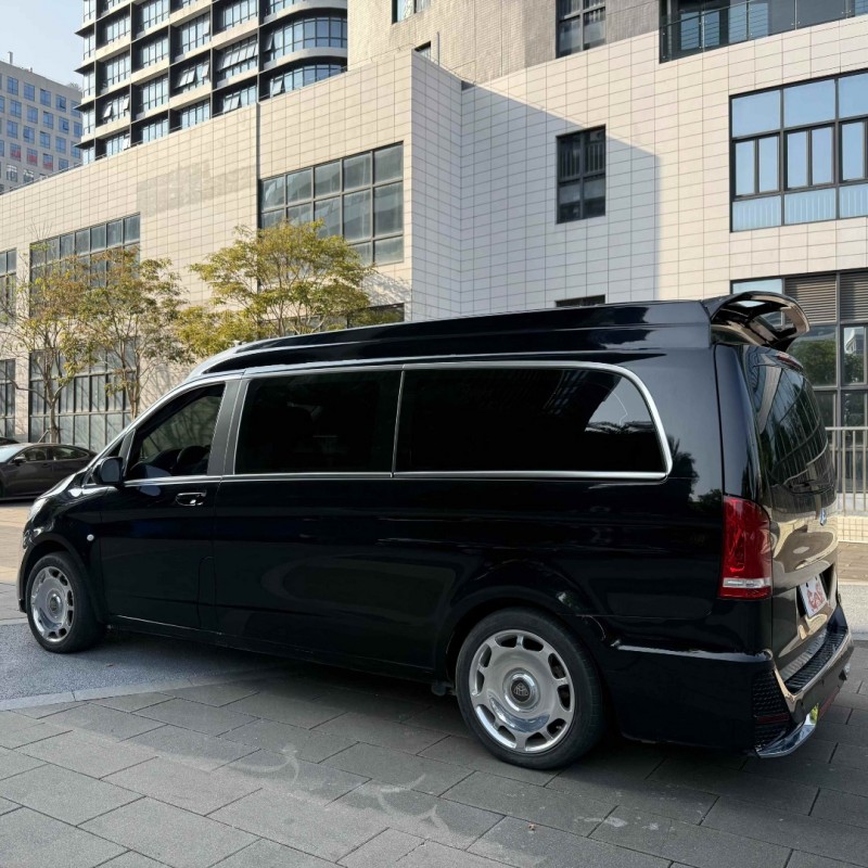 佛山21年奔馳威霆8