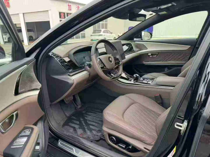 保定25年比亚迪汉6