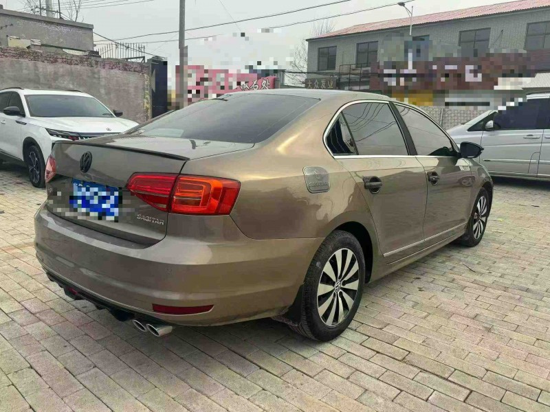 保定17年大众速腾8