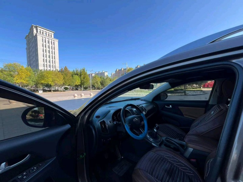 沧州15年起亚智跑7