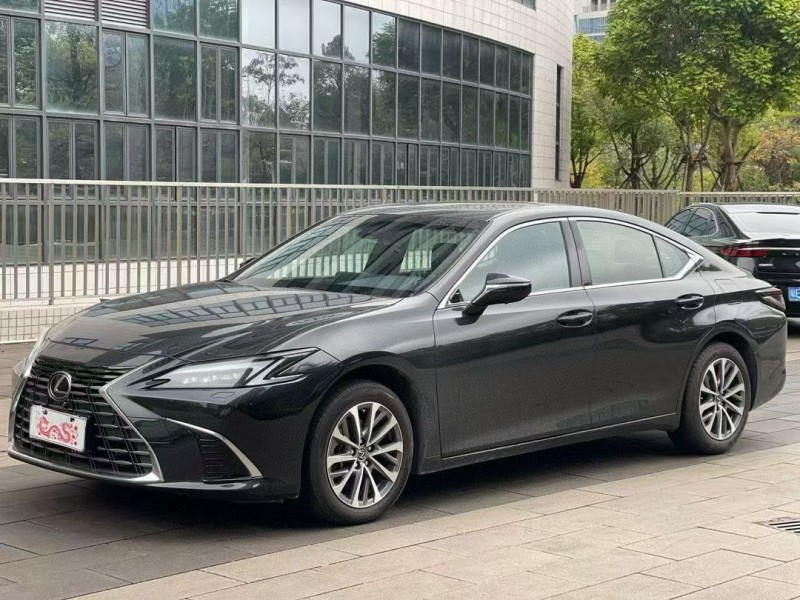 佛山25年雷克萨斯ES3