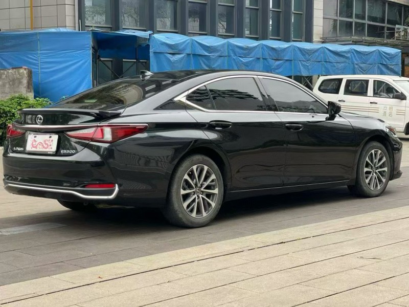 佛山24年雷克萨斯ES5