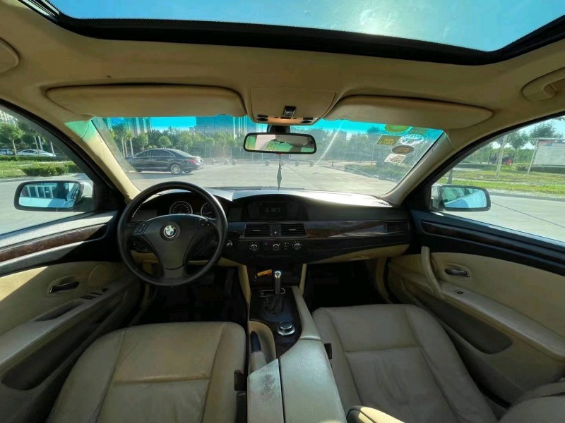 沧州09年宝马5系9