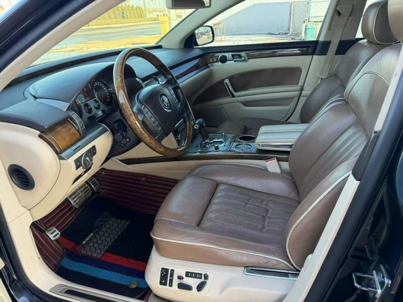 榆林15年大众辉腾4