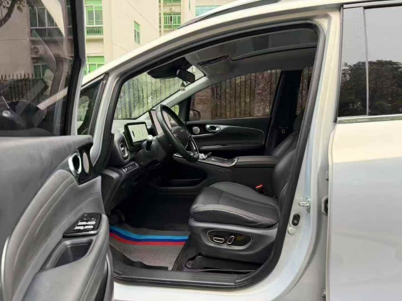 廣州24年傳祺埃安V4