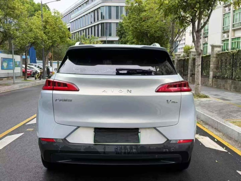 廣州24年傳祺埃安V9