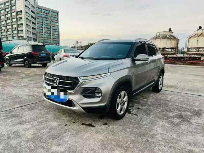 广州18年宝骏5102