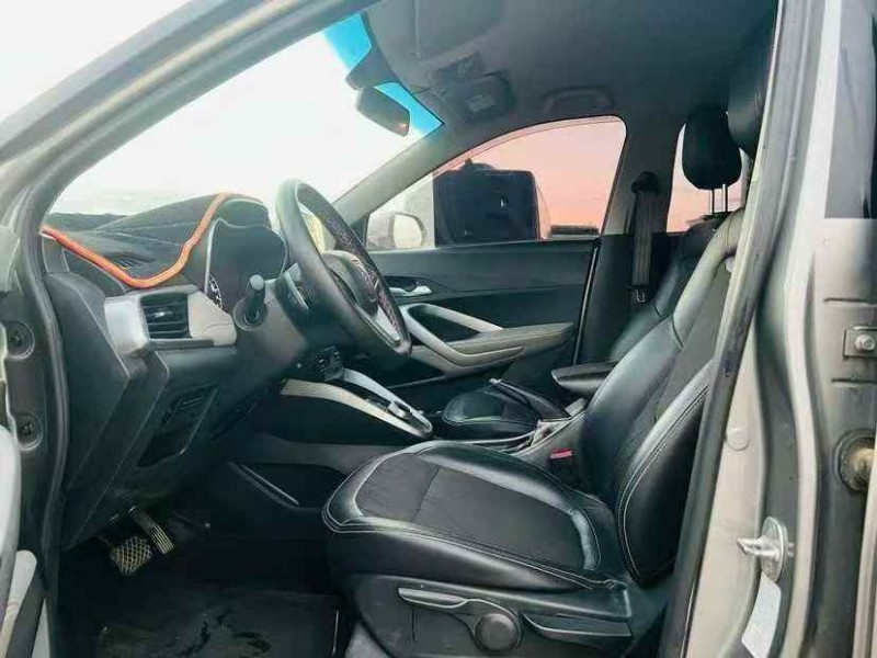 广州18年宝骏5104