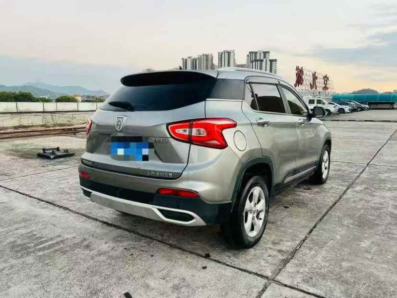 广州18年宝骏5107