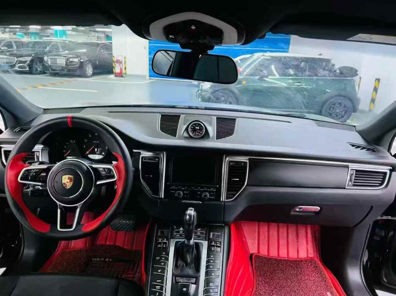 广州15年保时捷Macan6