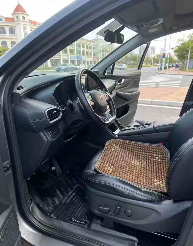 广州20年现代新胜达6