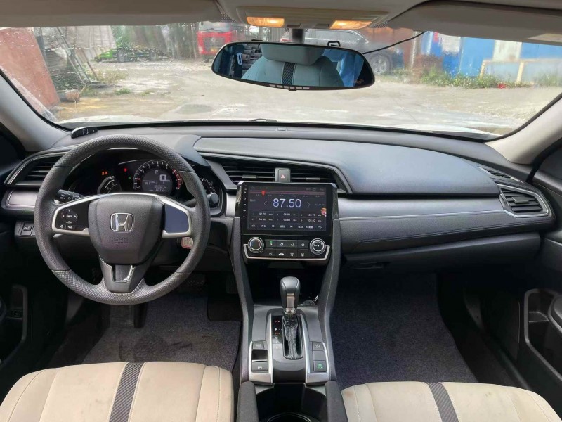 广州17年本田思域7