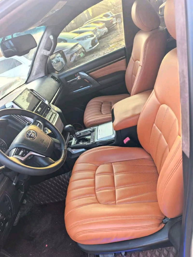 南阳15年丰田兰德酷路泽4