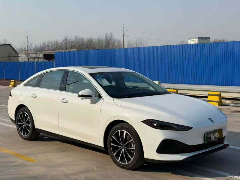 青岛25年荣威D73