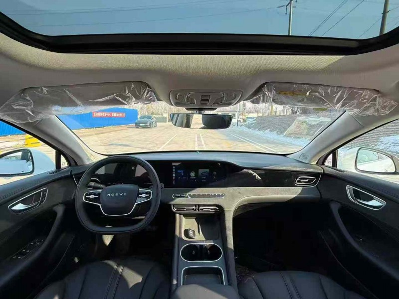 青岛25年荣威D74