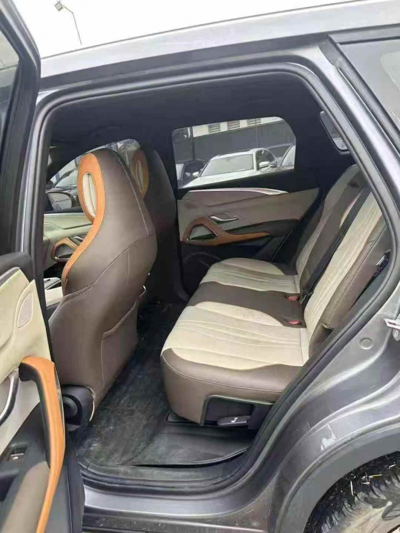 廣州22年比亞迪宋8