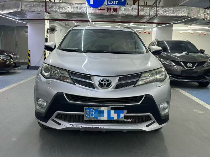 深圳14年丰田RAV4荣放1