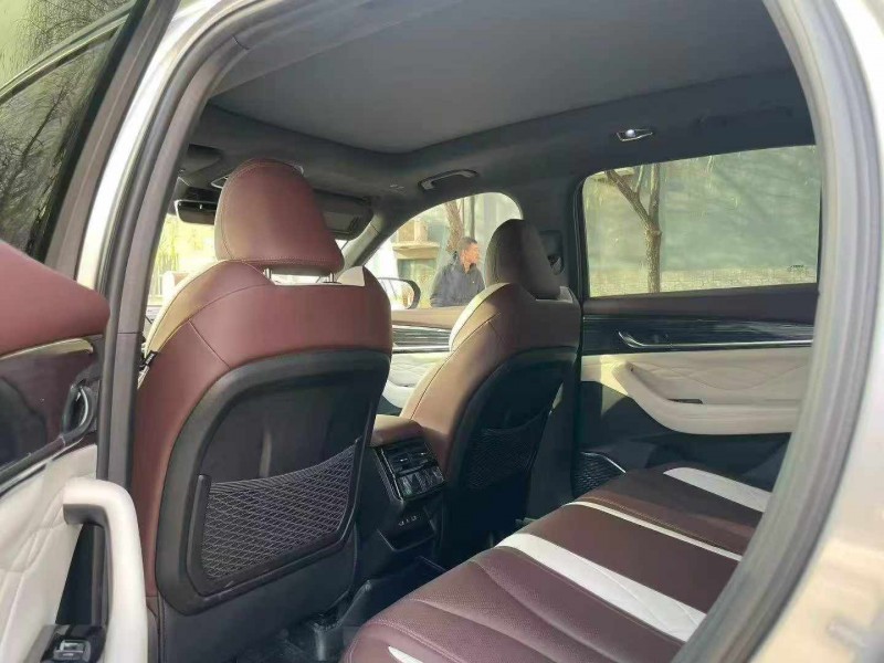 保定22年吉利星越4