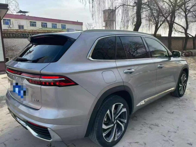 保定22年吉利星越7