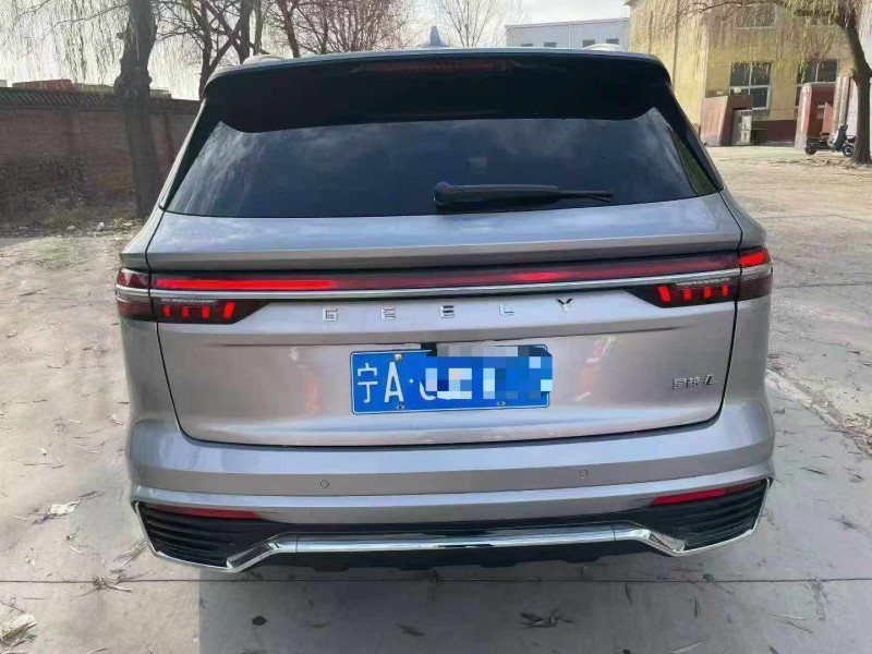 保定22年吉利星越8