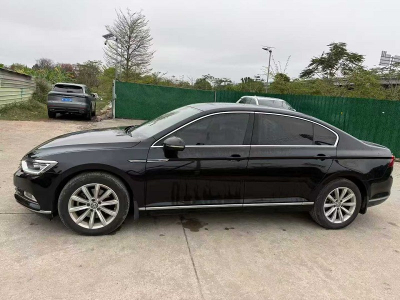 中山17年大众迈腾5