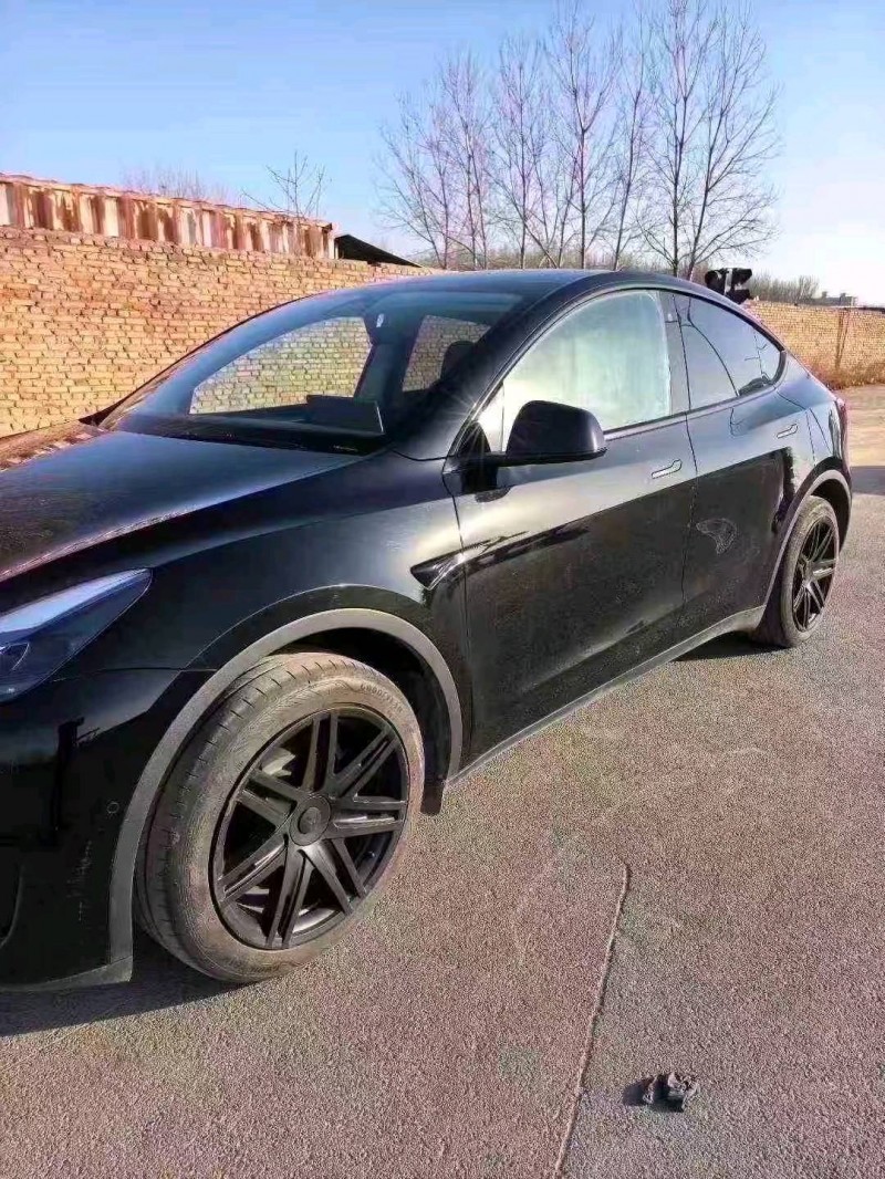 新乡23年特斯拉MODEL Y3