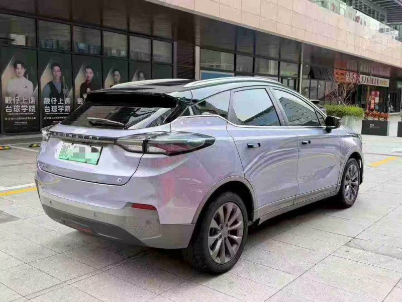 广州22年吉利几何7