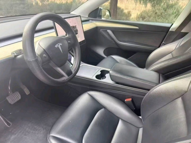 济宁23年特斯拉MODEL Y7