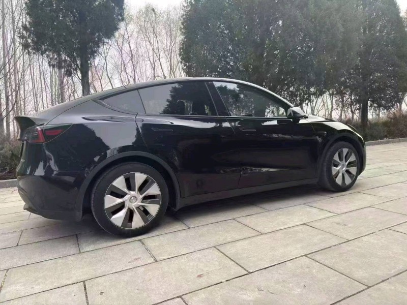 济宁23年特斯拉MODEL Y8