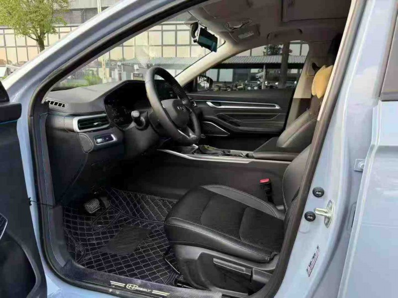 东莞23年吉利帝豪4