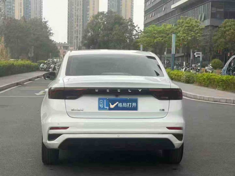 东莞24年吉利帝豪9