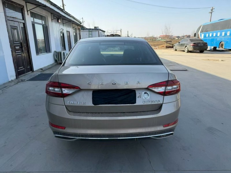 菏泽19年斯柯达明锐7