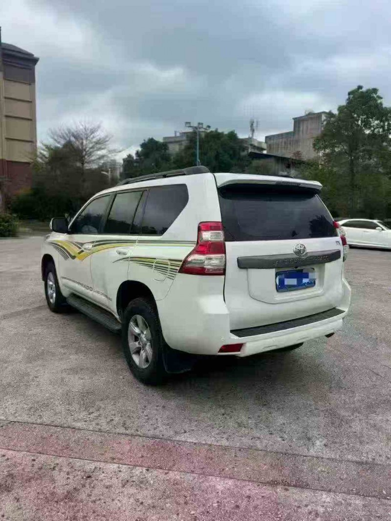 保山15年丰田普拉多7