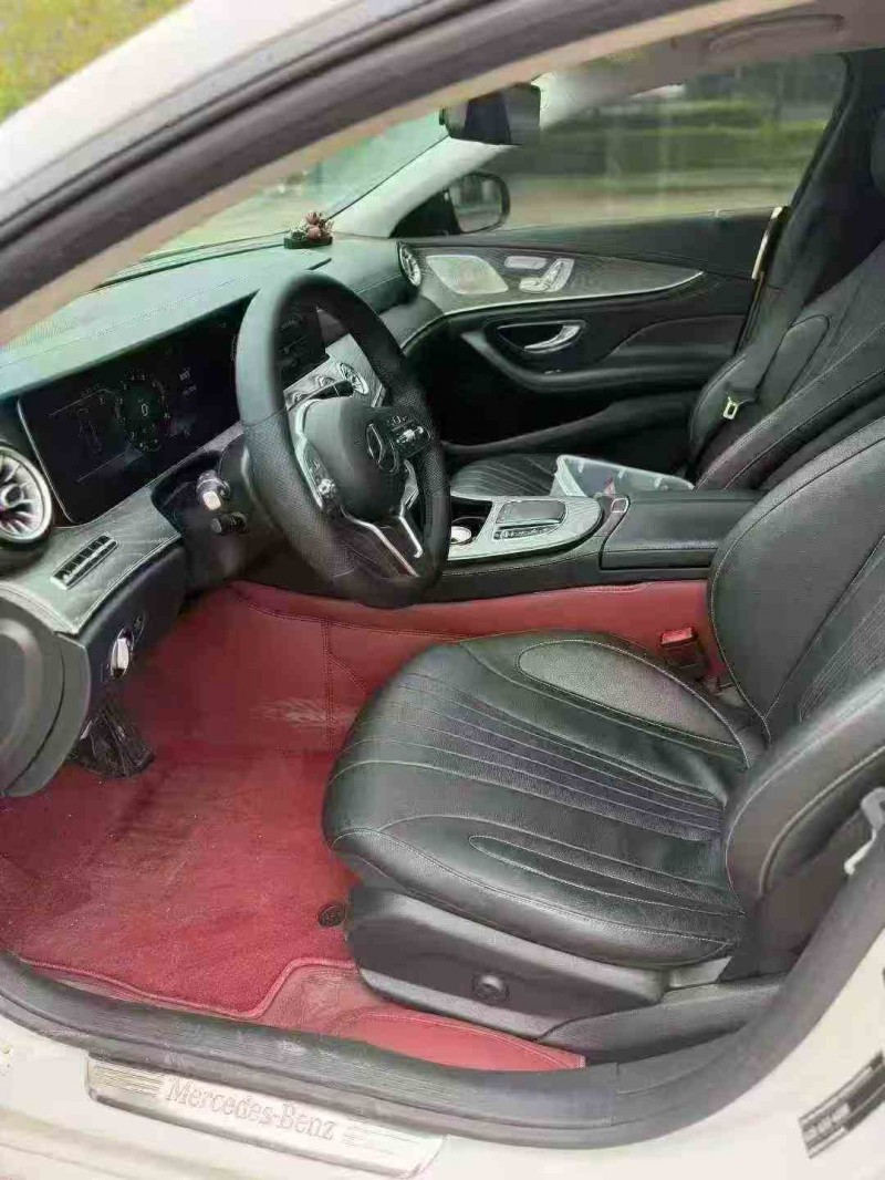 北海19年奔馳CLS4