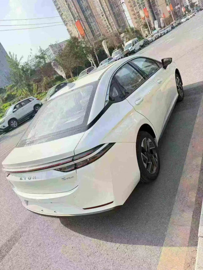 德阳25年传祺埃安S6