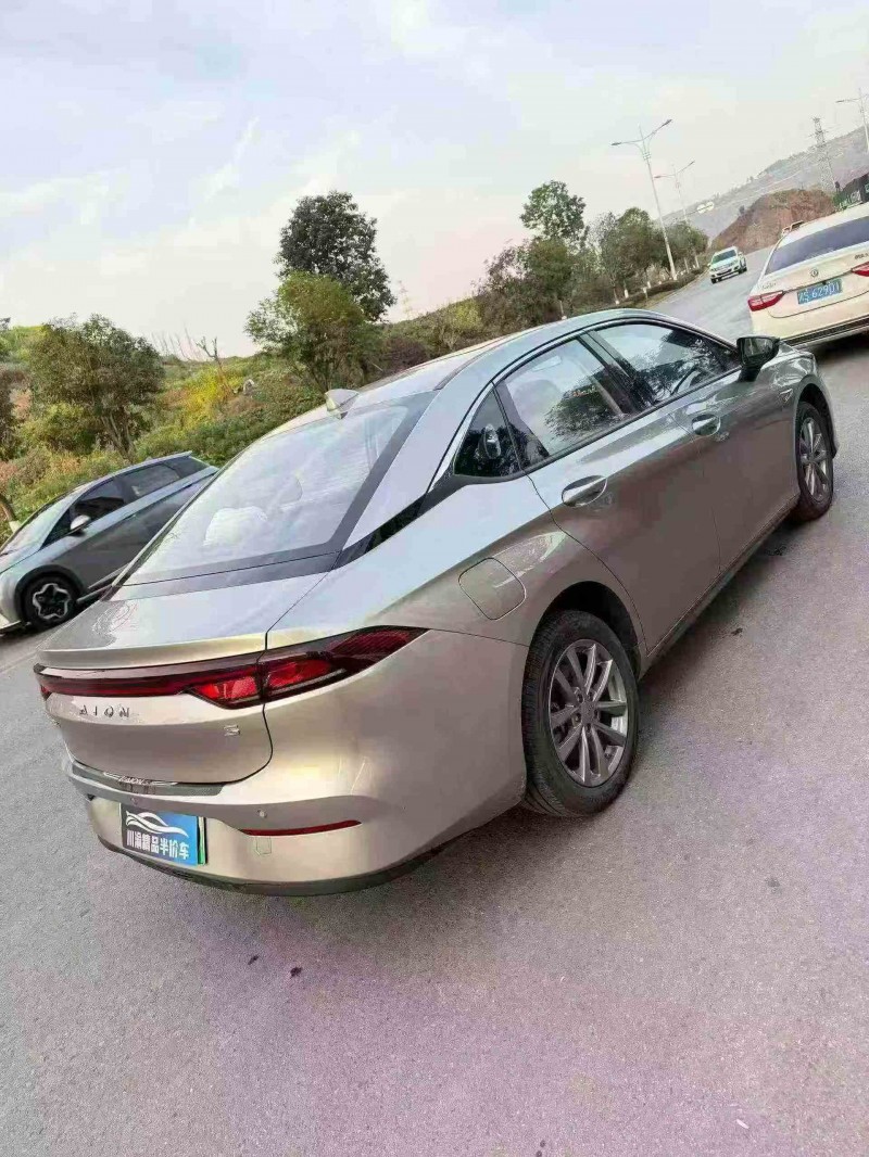 德阳24年传祺埃安S6