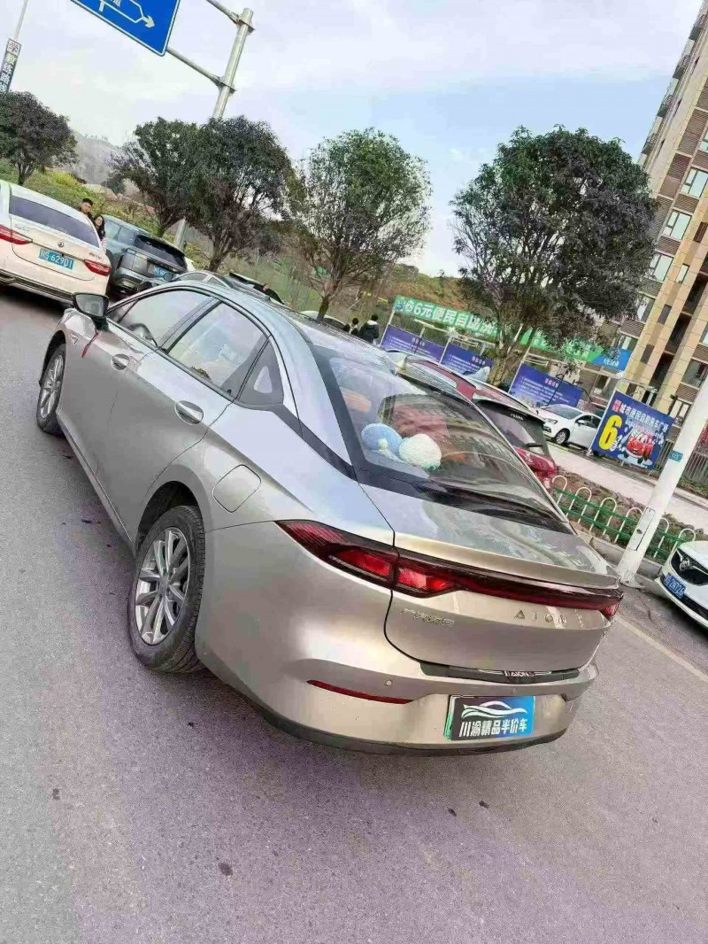 德阳24年传祺埃安S7