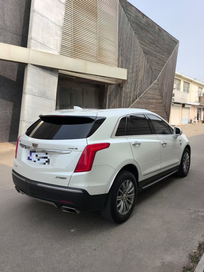 青岛17年凯迪拉克XT58