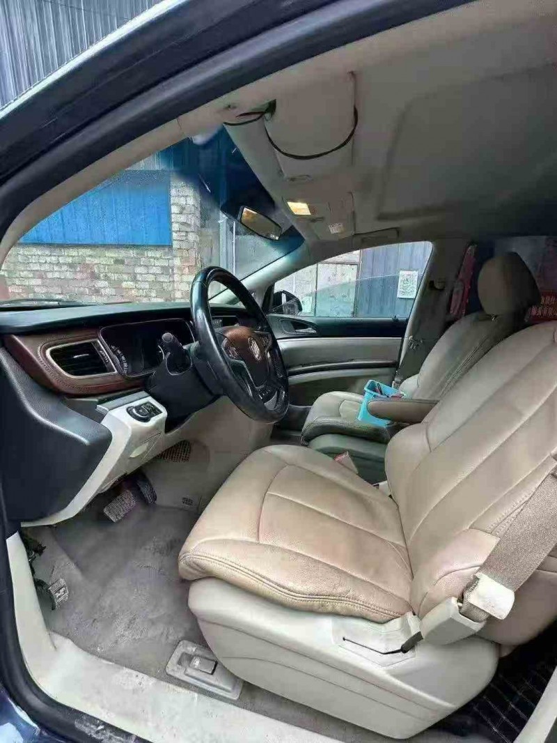 遂宁17年别克GL84