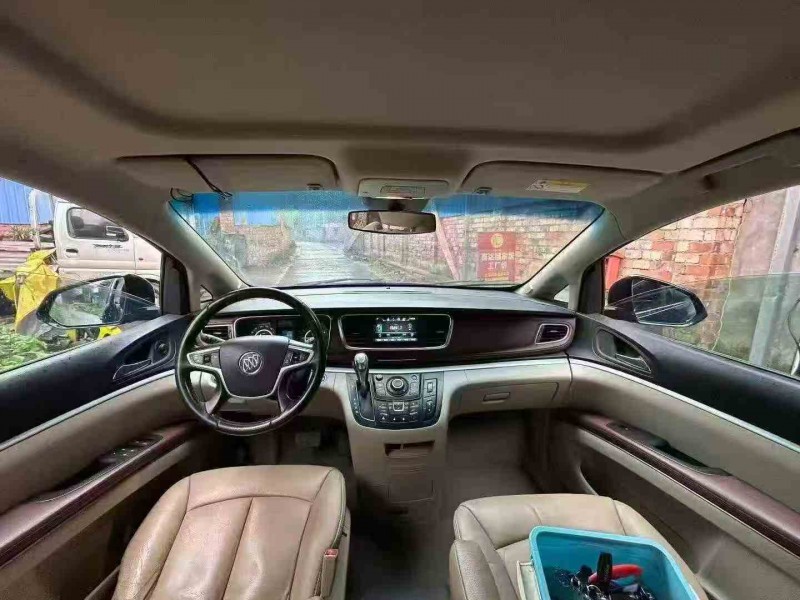 遂宁17年别克GL86