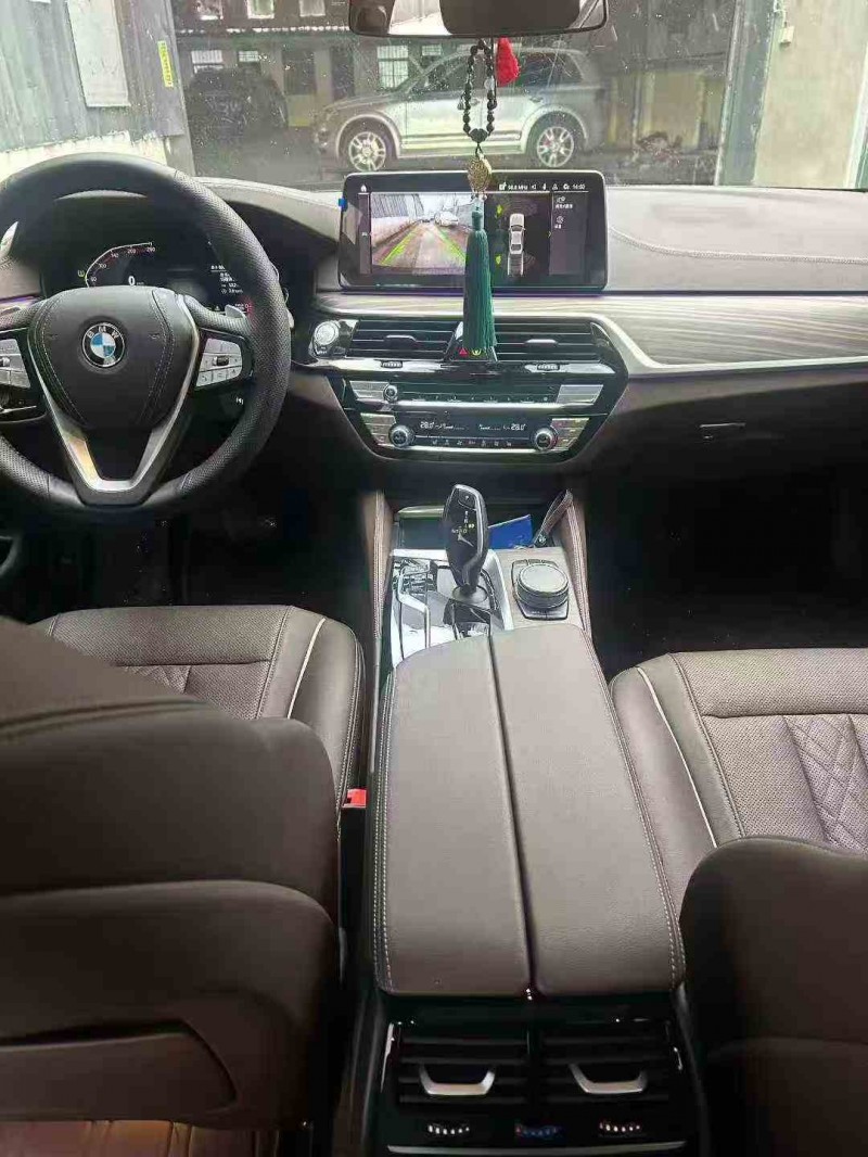 延安23年寶馬5系4