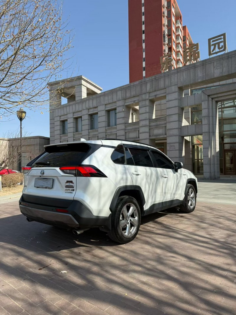 廊坊21年丰田RAV4荣放3