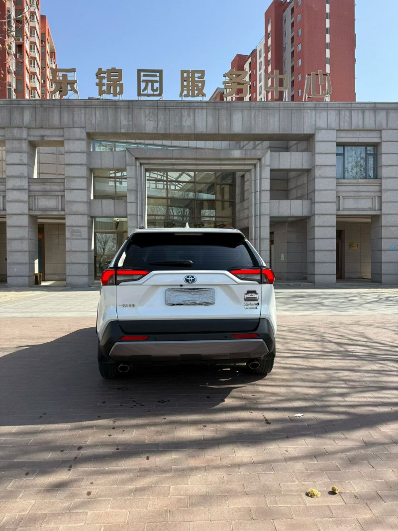 廊坊21年丰田RAV4荣放5