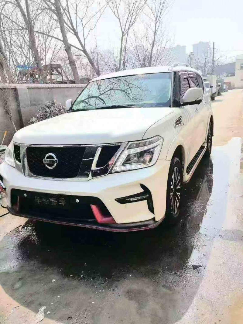 延安18年日产途乐2