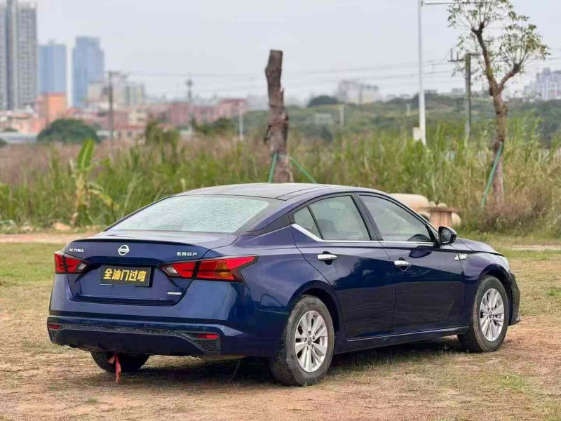 东莞20年日产天籁4