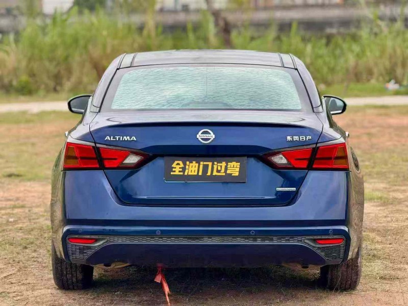 东莞20年日产天籁5