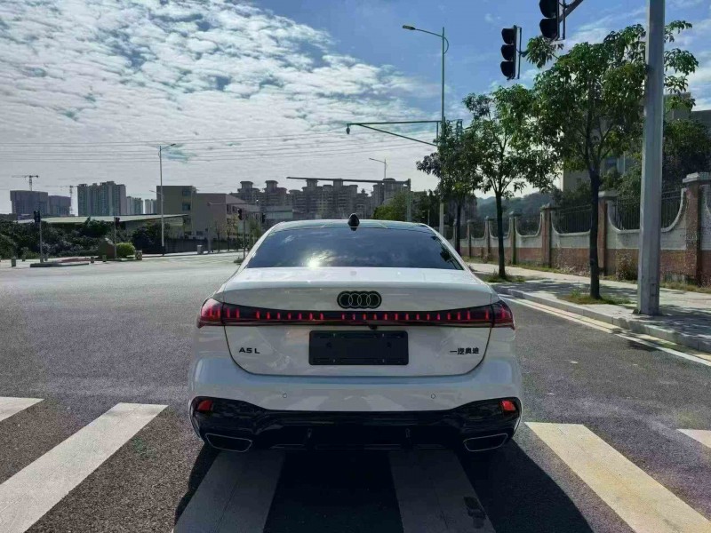 珠海25年奥迪A57