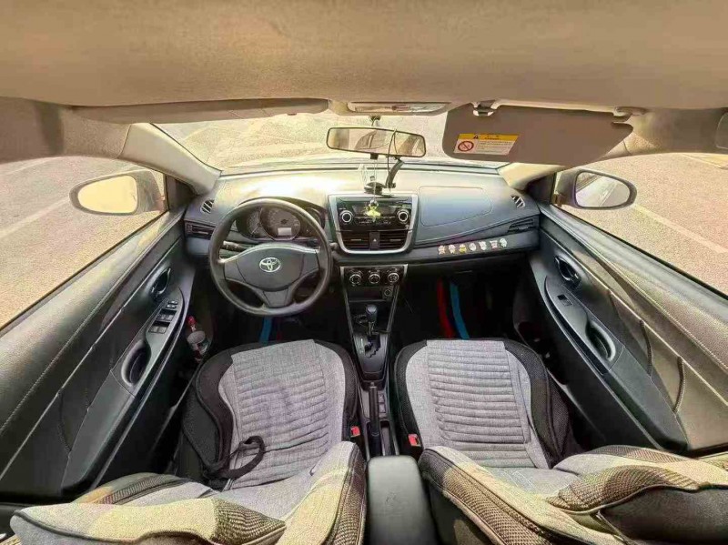 榆林19年丰田YARiS L 致炫4